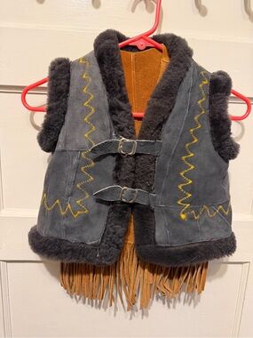 NWOT 2 for 1 VINTAGE 70’s Mouton Shearling Kids Vest w/ cognac suede fringe vest